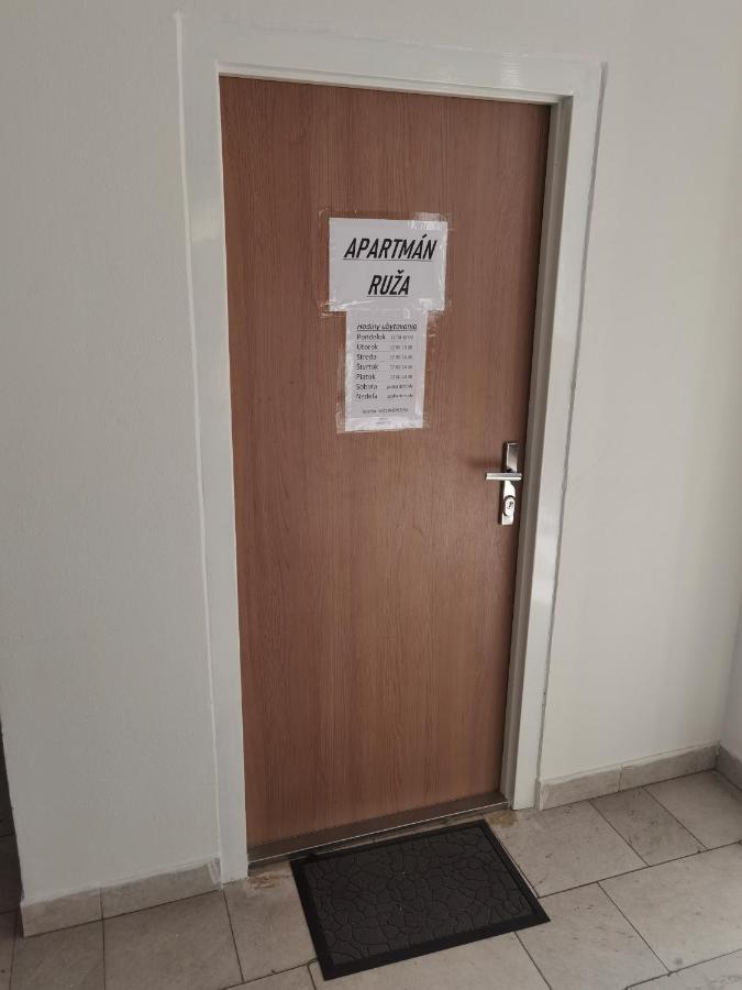 Apartman Ruza Ruzomberok Exterior foto