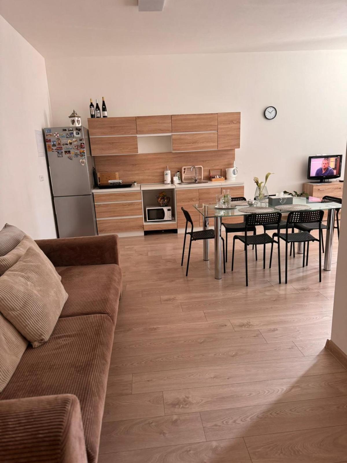 Apartman Ruza Ruzomberok Exterior foto